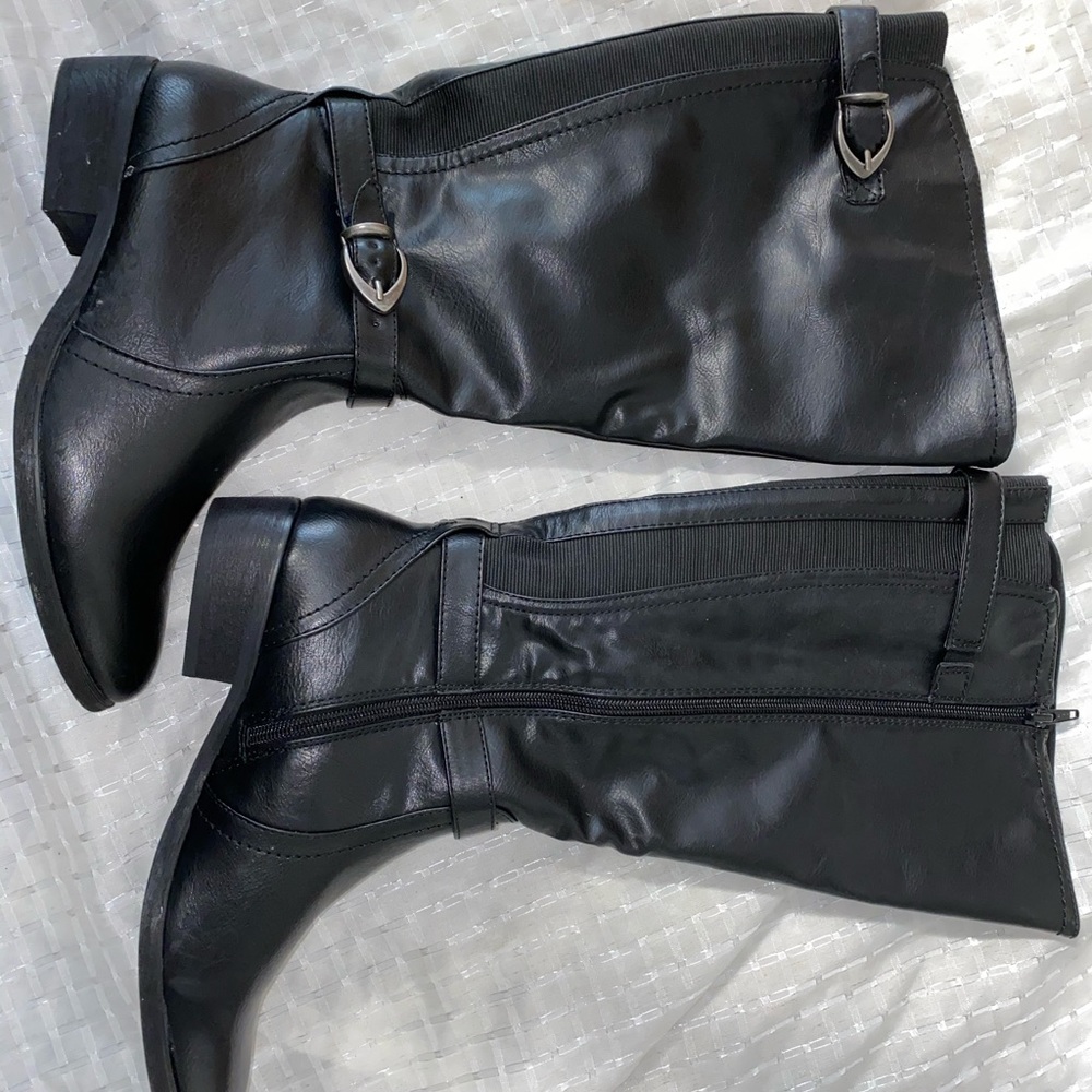 Black boots
